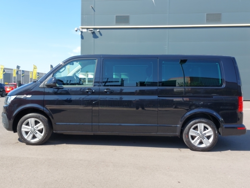 Volkswagen Transporter Shuttle 2.0 Tdi 150Ps Se Minibus Black #4