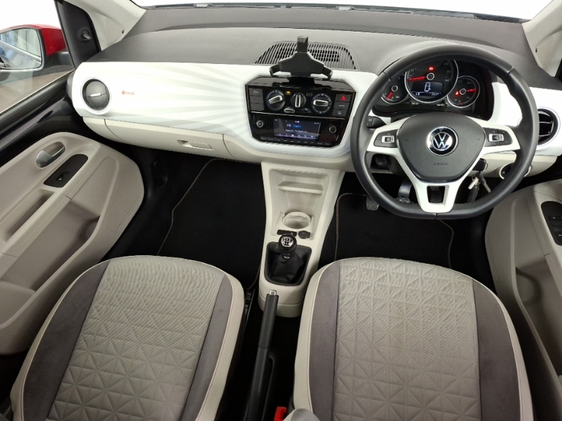 Volkswagen Up 1.0 65Ps Beats Black #4