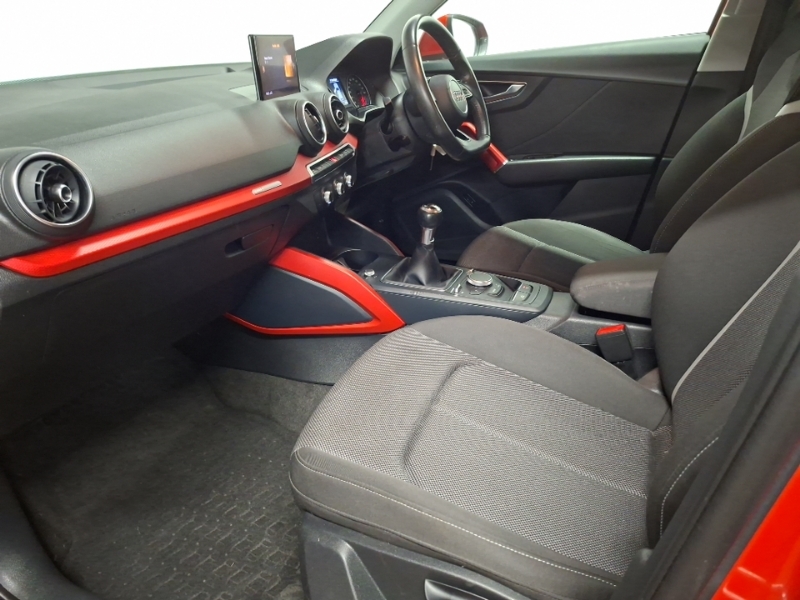 Audi Q2 35 Tfsi Sport Orange #5