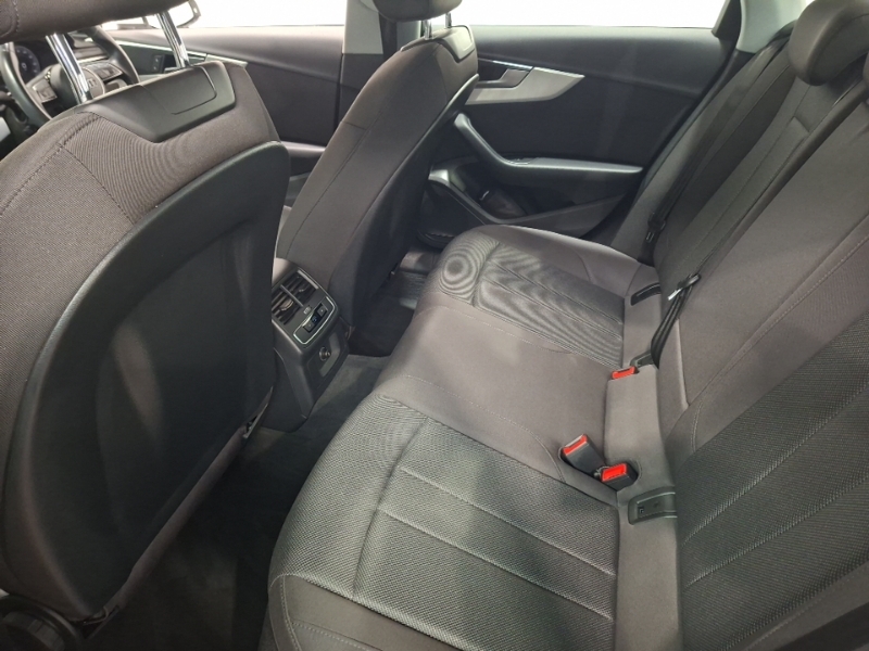 Audi A4 35 Tfsi Technik S Tronic White #6