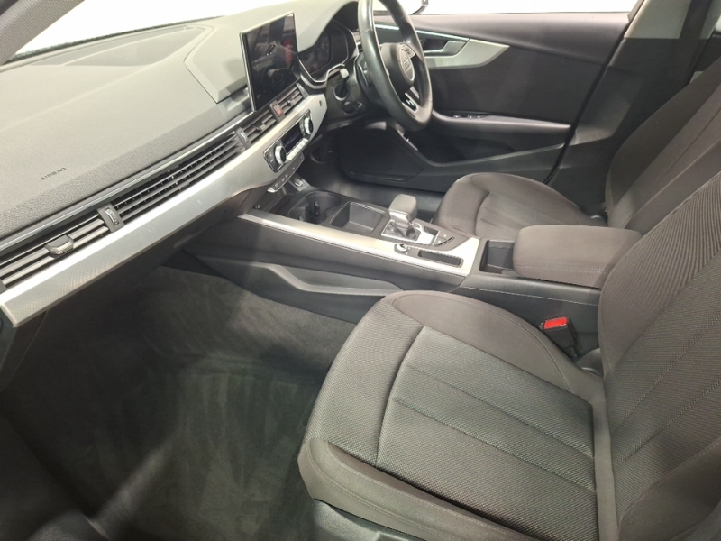 Audi A4 35 Tfsi Technik S Tronic White #5