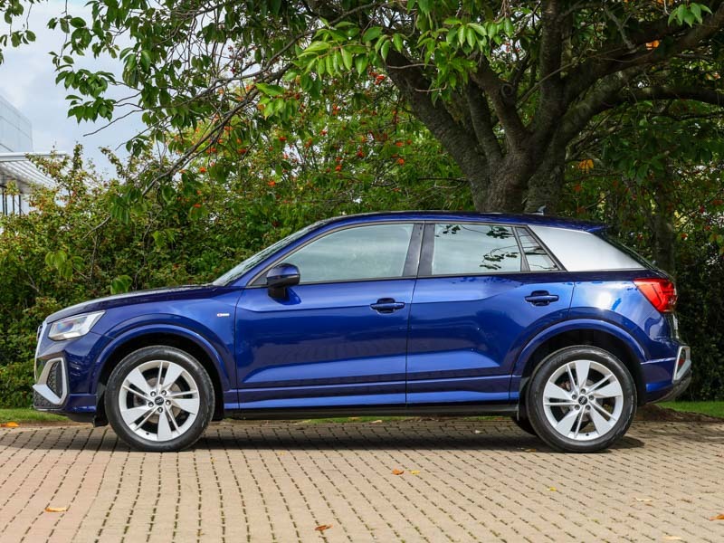 Audi Q2 35 Tfsi S Line BL23WNC Blue #4