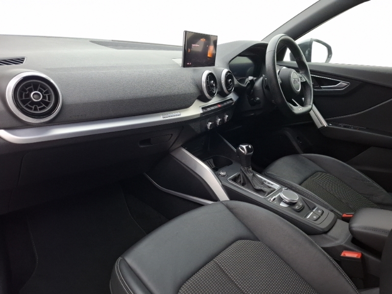 Audi Q2 35 Tfsi S Line S Tronic Grey #5