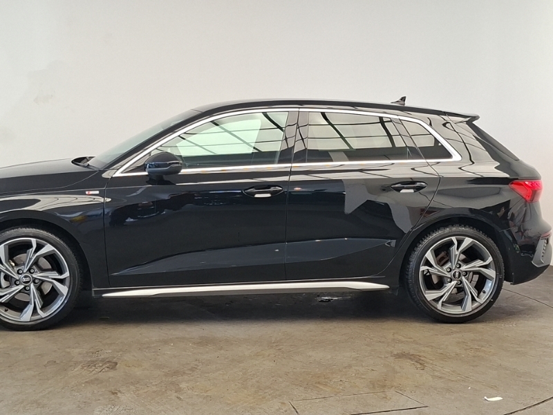 Audi A3 30 Tfsi S Line S Tronic Black #4