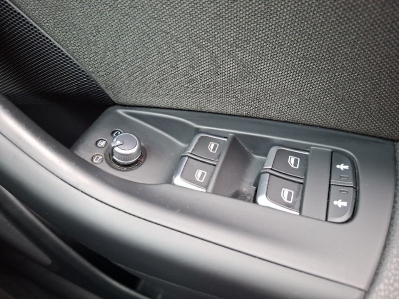 Audi Q3 Tdi S Line 30 Road Tax Parking Sensors Power Tailg Grey #17