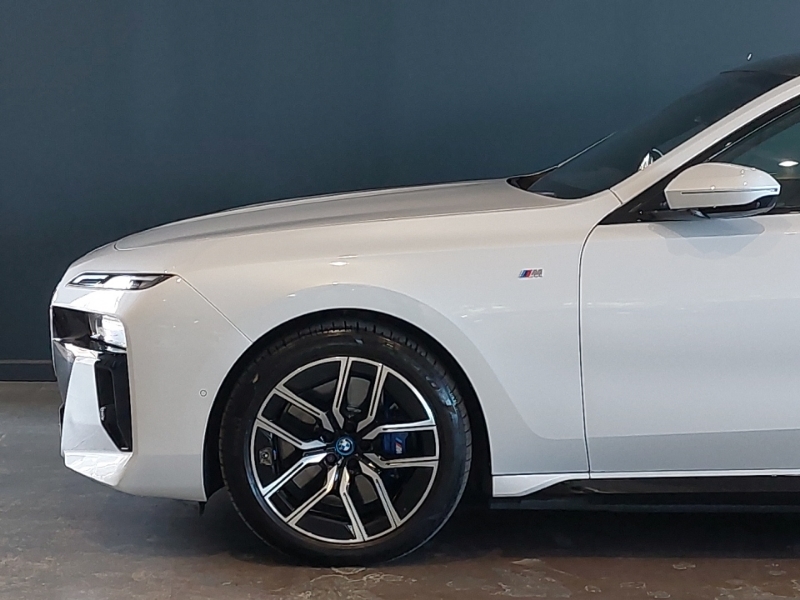 BMW i7 50 105.7Kwh M Sport Saloon Edriv Grey #19