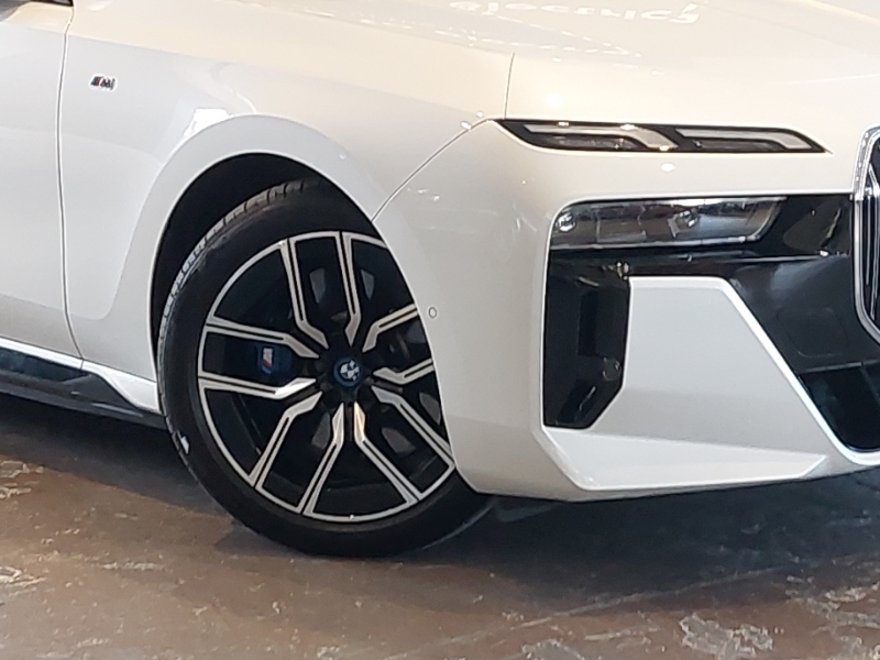 BMW i7 50 105.7Kwh M Sport Saloon Edriv Grey #20
