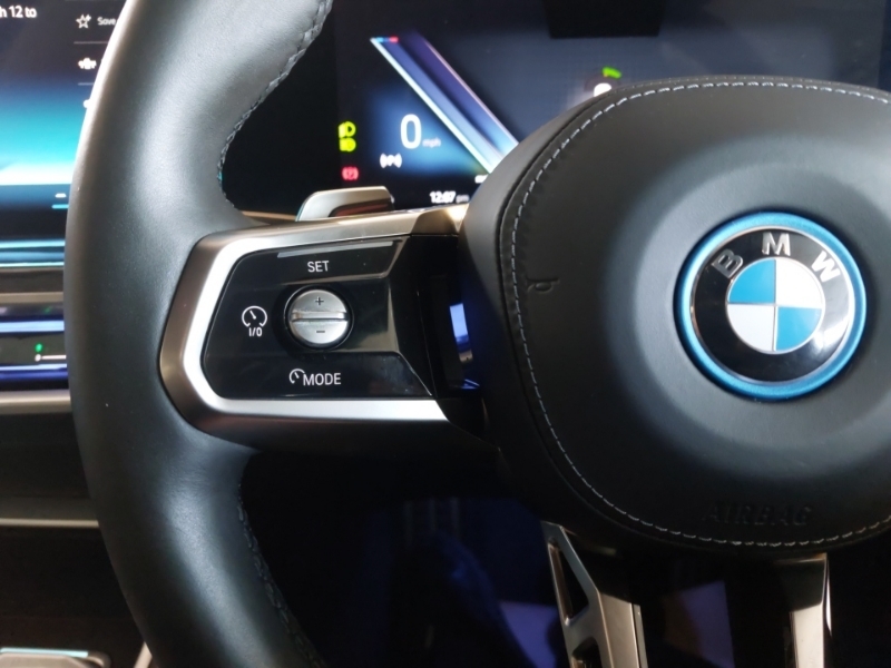 BMW i7 50 105.7Kwh M Sport Saloon Edriv Grey #12