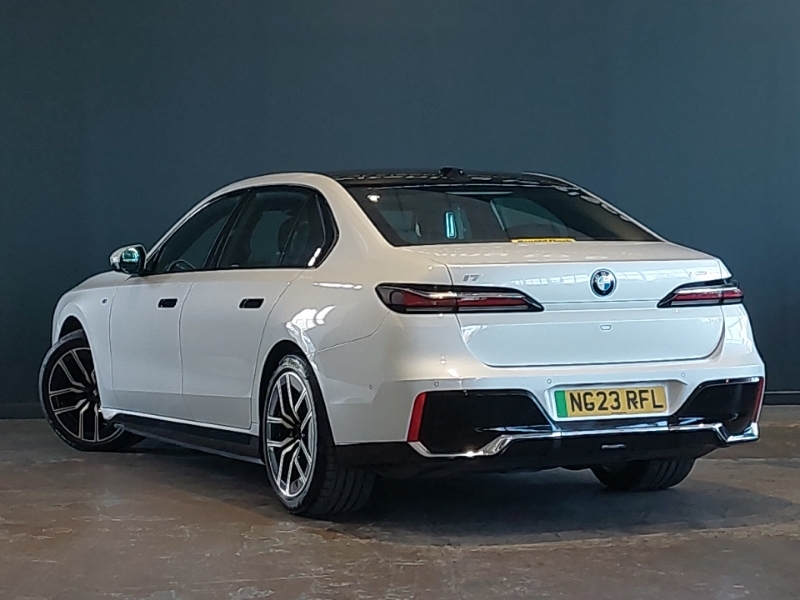 BMW i7 400Kw Xdrive60 M Sport 105.7Kwh White #2