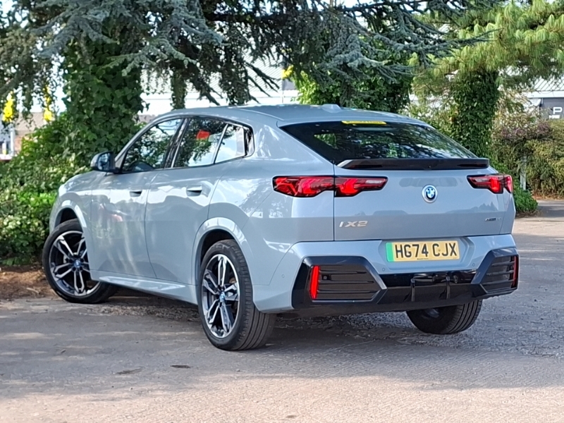 BMW iX2 Bmw Ix2 30 66.5Kwh M Sport Xdrive 11Kw Charger Blue #2