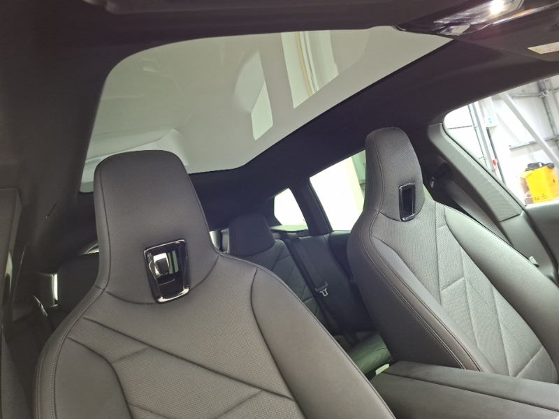 BMW iX 240Kw Xdrive40 M Sport Edition 76.6Kwh White #17