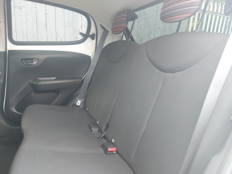 Citroen C1 1.0 Vti 72 Flair White #6