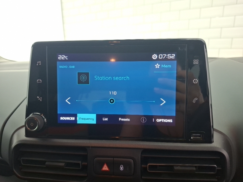 Citroen e-Berlingo 100Kw Feel XL 50Kwh 7 Seat Estate Blue #11