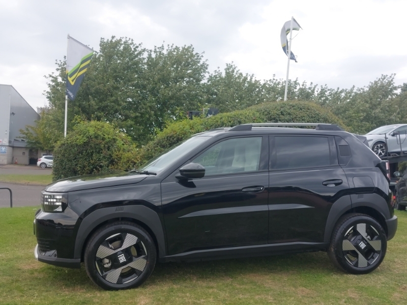 Fiat Panda 83Kw La Prima 44Kwh Black #4