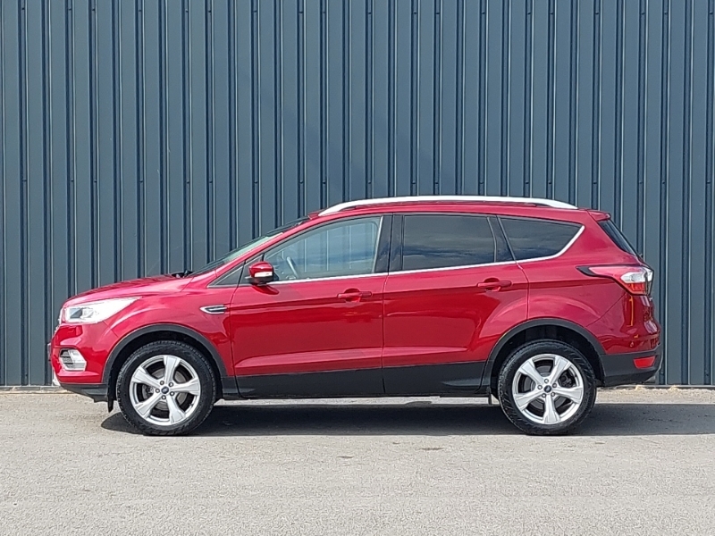 Ford Kuga 1.5 Ecoboost Titanium X 2Wd Red #4