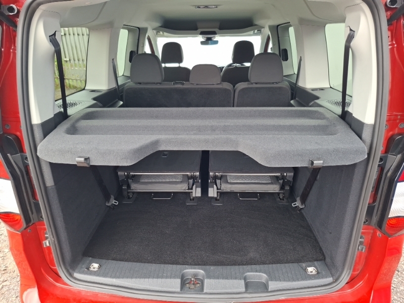 Ford Tourneo Connect Tourneo Connect Active Tourneo L1 1.5L Ecoboost 11 Red #18