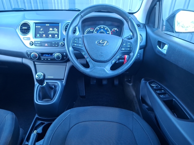 Hyundai I10 1.0 Play Hatchback Euro 6 67 Ps White #8