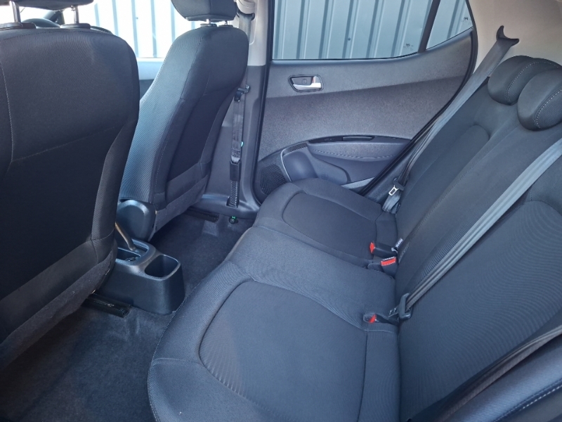Hyundai I10 1.0 Premium Black #6