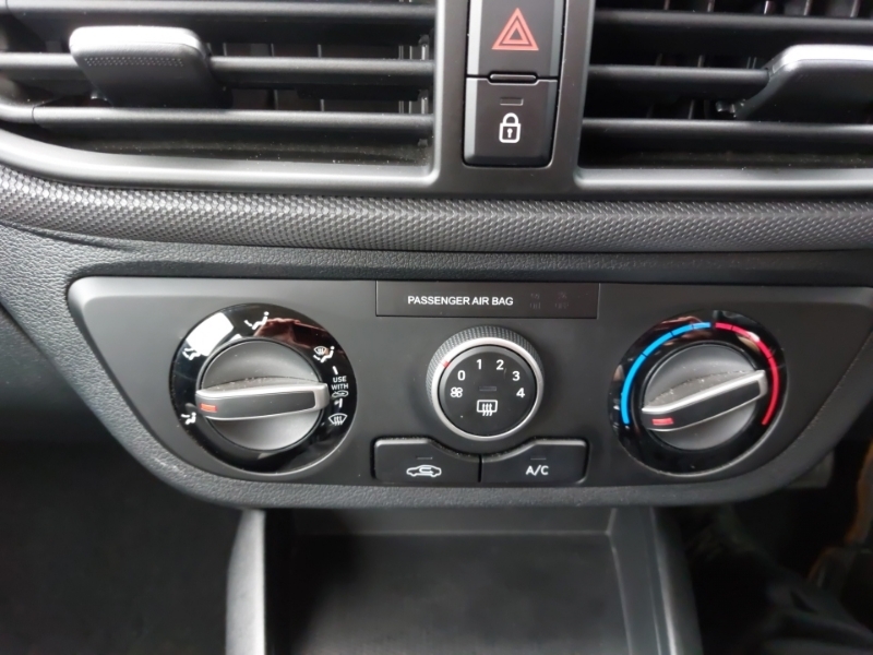 Hyundai I10 1.0 Se Connect Hatchback Euro 6 Blue #16