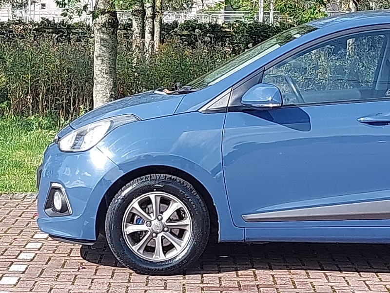 Hyundai I10 1.0 Premium Hatchback Euro 5 66 White #19