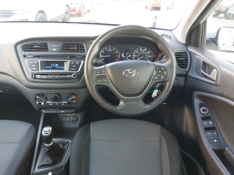 Hyundai I20 1.2 Se Coupe Euro 6 84 Ps White #8