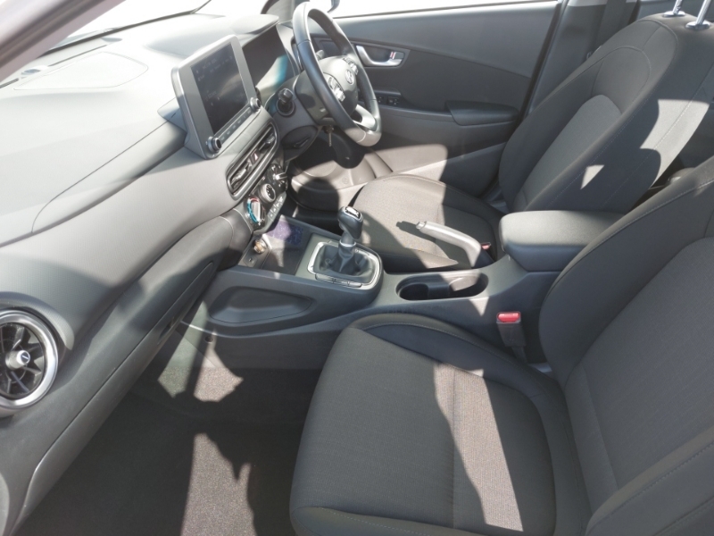 Hyundai Kona 1.0 Tgdi 48V Mhev Se Connect White #5