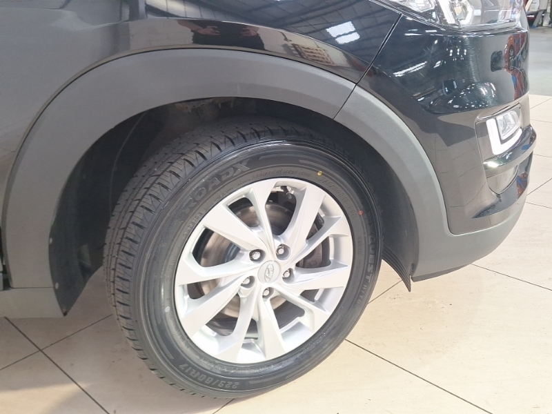 Hyundai Tucson 1.7 Crdi Blue Drive Se Nav Suv Dct Euro White #20