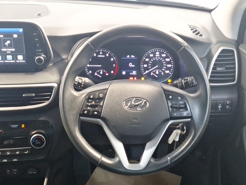 Hyundai Tucson 1.7 Crdi Blue Drive Se Nav Suv Dct Euro White #8