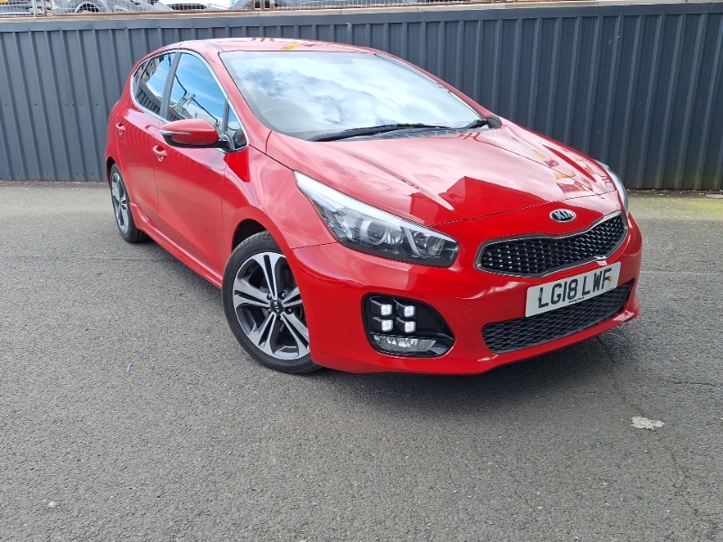 Kia Ceed 1.6 Crdi Isg Gt-line Red