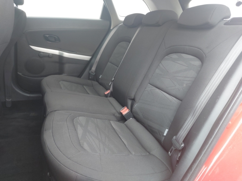 Kia Ceed 1.4 Crdi 1 Red #6