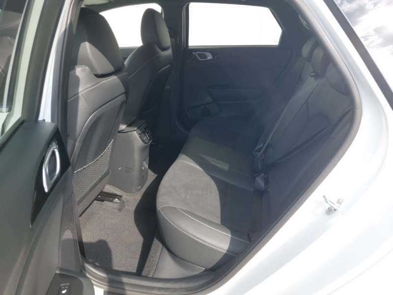 Kia Proceed 1.5T Gdi Isg 138 Gt-line S Dct White #6