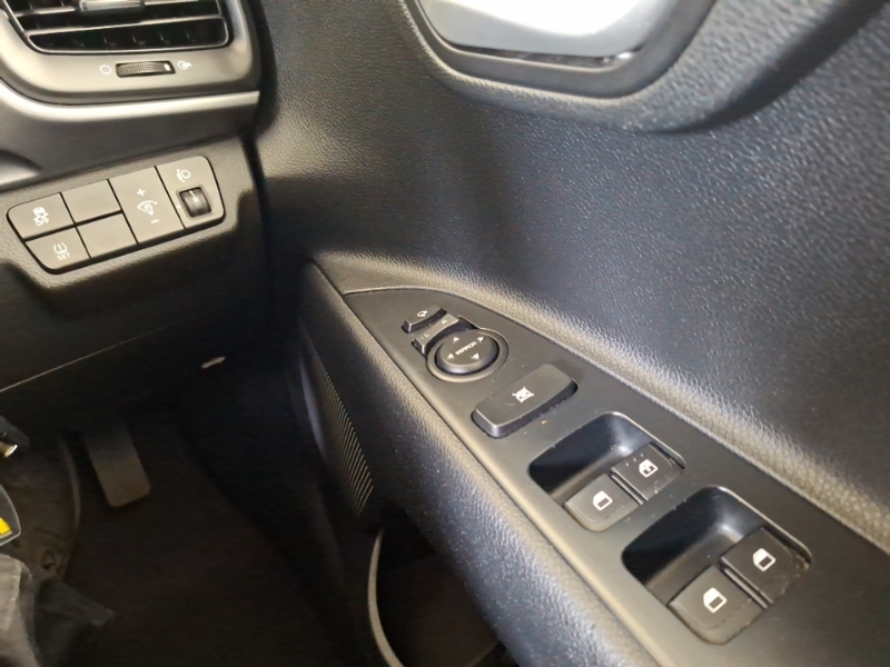 Kia Stonic 1.0 T-gdi 3 Suv Euro 6 S S 11 White #16
