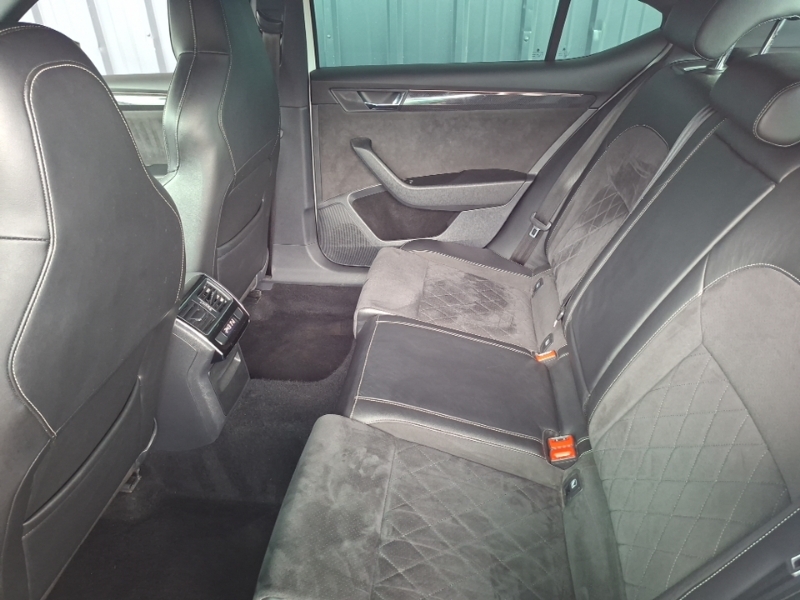 Skoda Superb 2.0 Tsi Sport Line Dsg White #6