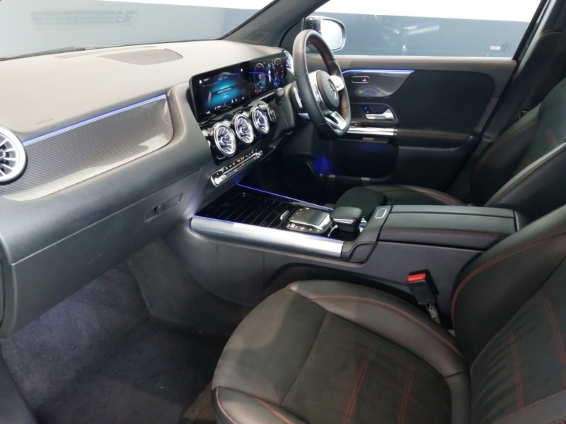 Mercedes-Benz GLA Class Gla 180 Amg Line Executive Black #5