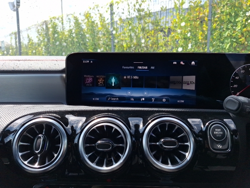 Mercedes-Benz CLA Class 1.3 Cla180h Mhev Sport Edition Coupe Hy Blue #11