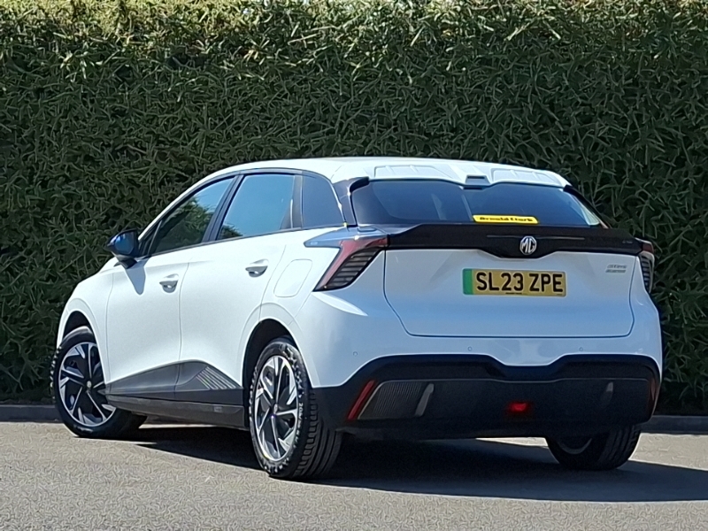 MG MG4 150Kw Se Ev Long Range 64Kwh SL23ZPE White #2