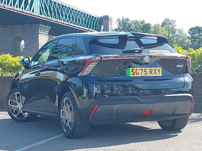 MG MG4 150Kw Trophy Ev Long Range 64Kwh Black #2