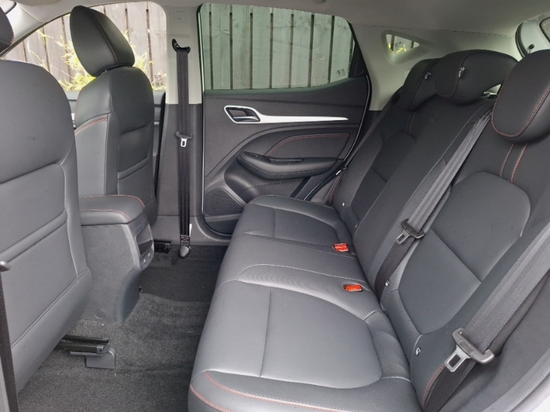 MG ZS 1.5 Vti-tech Exclusive White #6