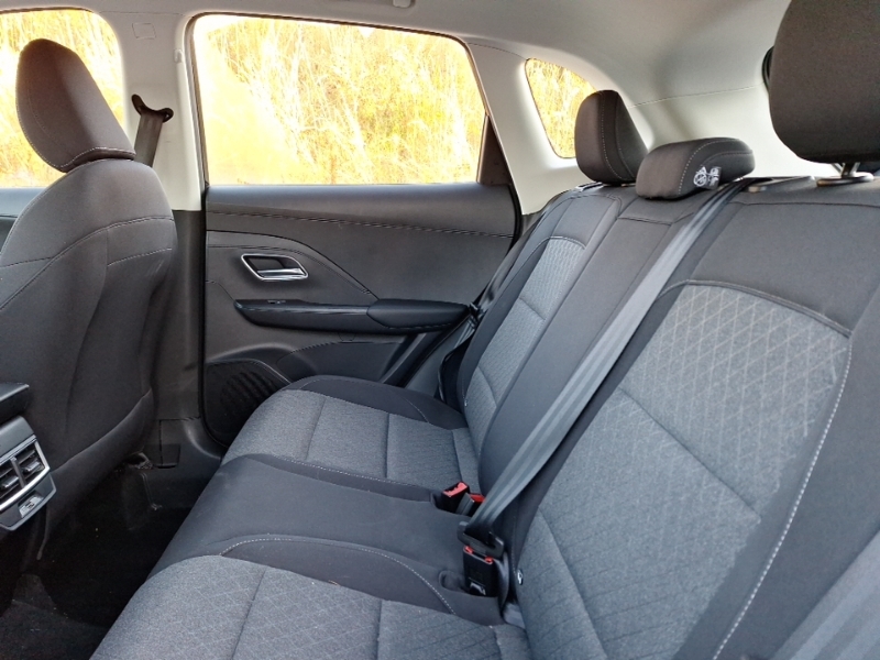 MG ZS 1.5 Hybrid Se Black #6