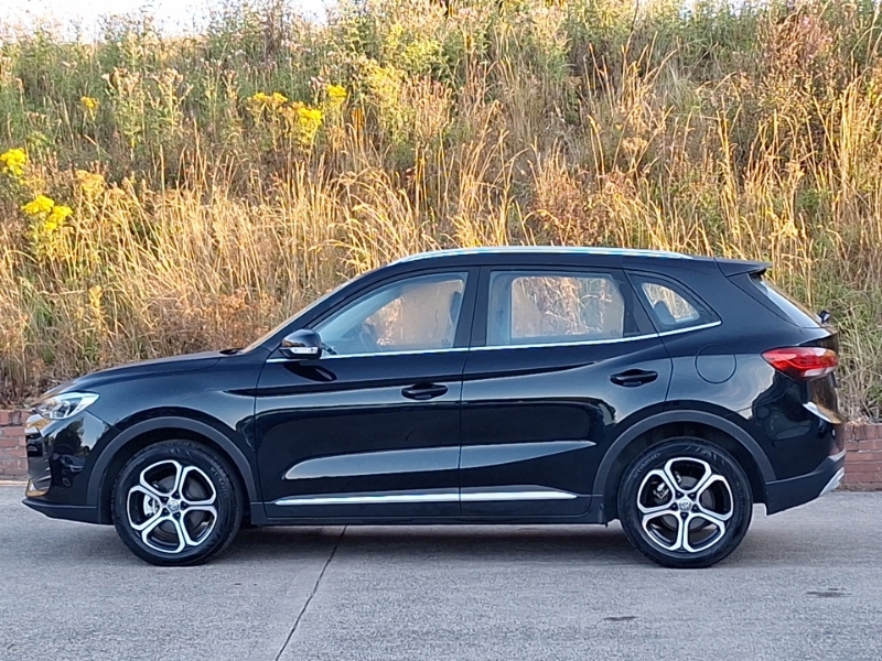 MG ZS 1.5 Hybrid Se Black #4