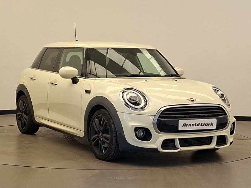 Mini Hatch 1.5 Cooper Sport II NK21ZDZ White