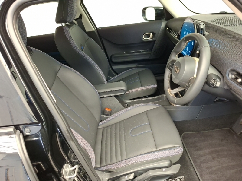 Mini Hatch 1.5 C Classic YE75PWK Black #6