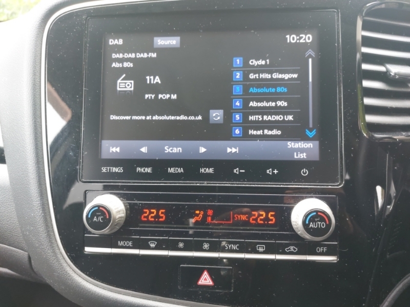 Mitsubishi Outlander 2.4H Twinmotor 13.8Kwh Design Cvt 4Wd Euro 6 Ss  #11