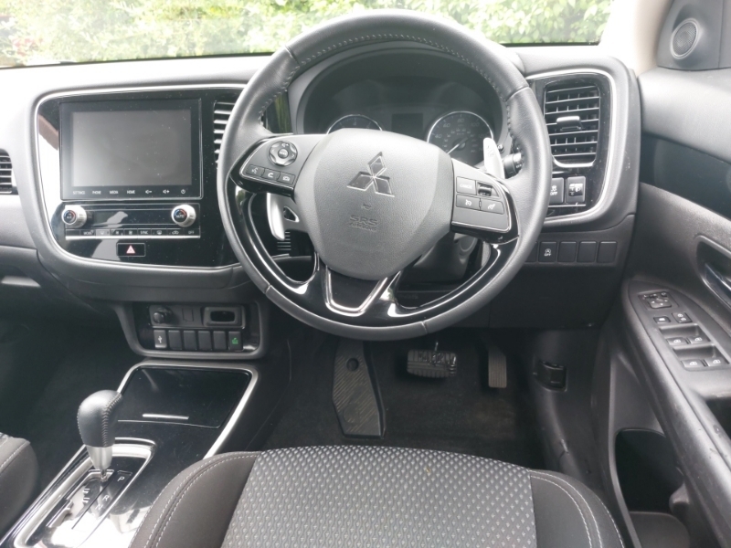 Mitsubishi Outlander 2.4H Twinmotor 13.8Kwh Design Cvt 4Wd Euro 6 Ss  #8
