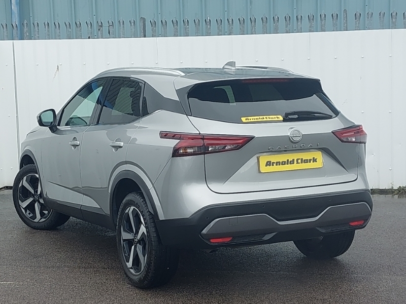 Nissan Qashqai 1.3 Dig-t Mh N-connecta Silver #2