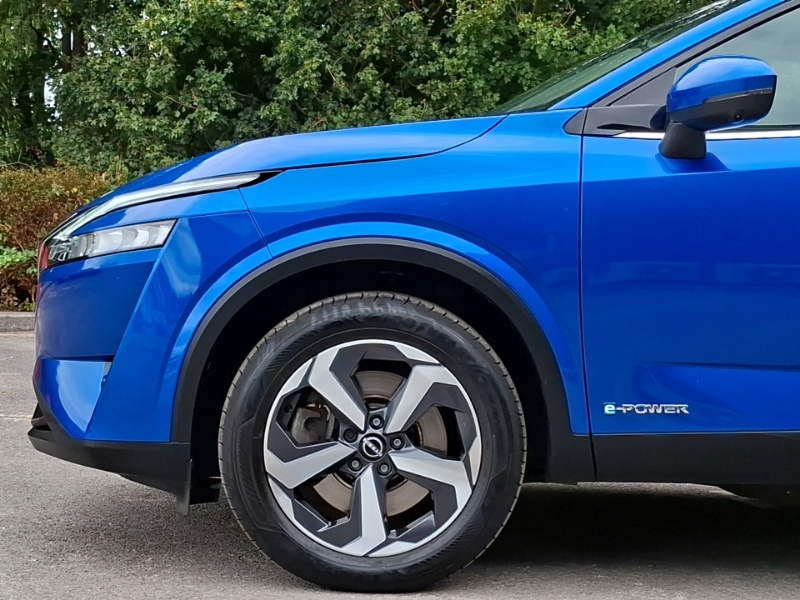 Nissan Qashqai 1.3 Dig-t Mh 158 N-connecta Xtronic Grey #19