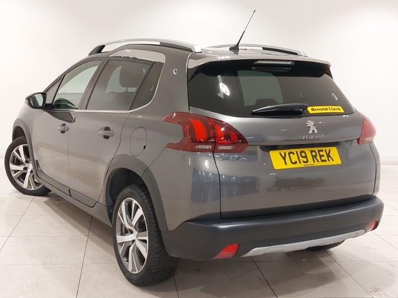 Peugeot 2008 1.2 Puretech 110 Allure Premium Eat6 Grey #2