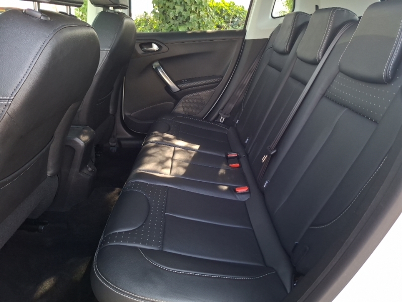 Peugeot 2008 1.6 E-hdi Feline Mistral White #6