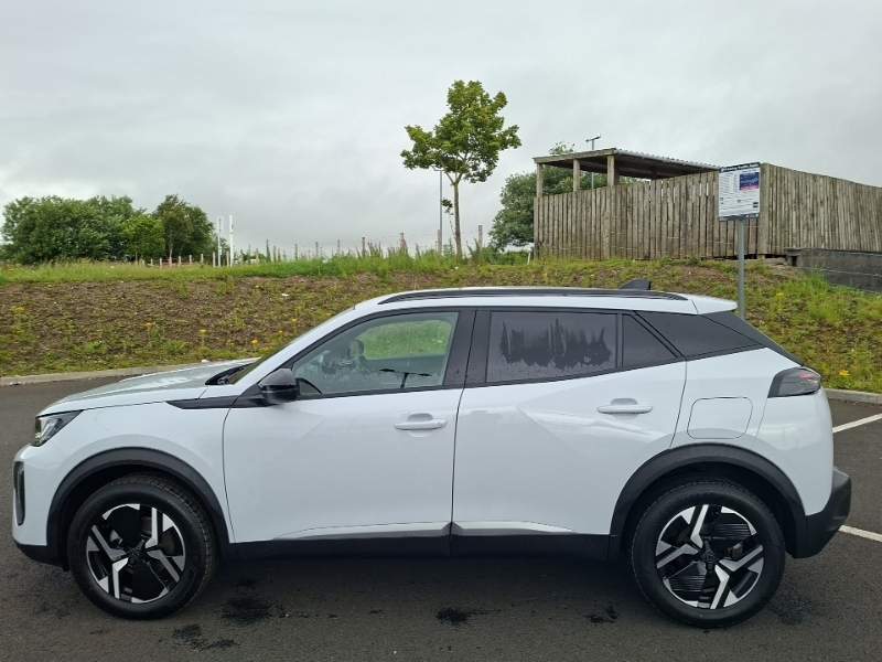 Peugeot 2008 1.2 Puretech Allure White #4