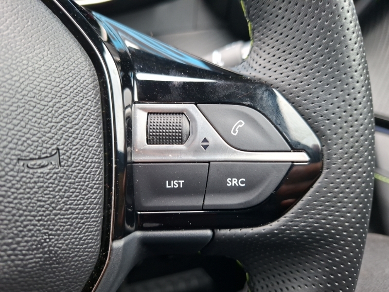 Peugeot e-2008 50Kwh Gt Suv 7Kw Charger 136 White #13